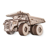 Model with rubber band engine, opening body and doors, visual piston system