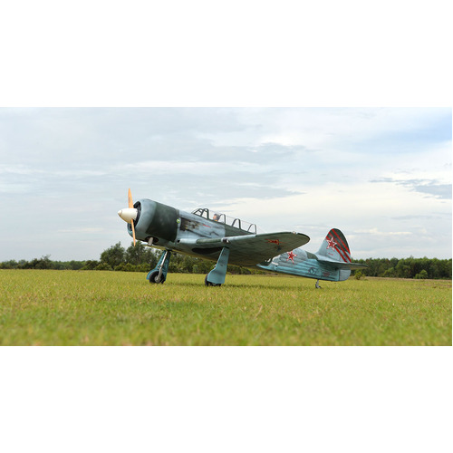 Yak 11 60CC gas, including Electric retract for main gear
